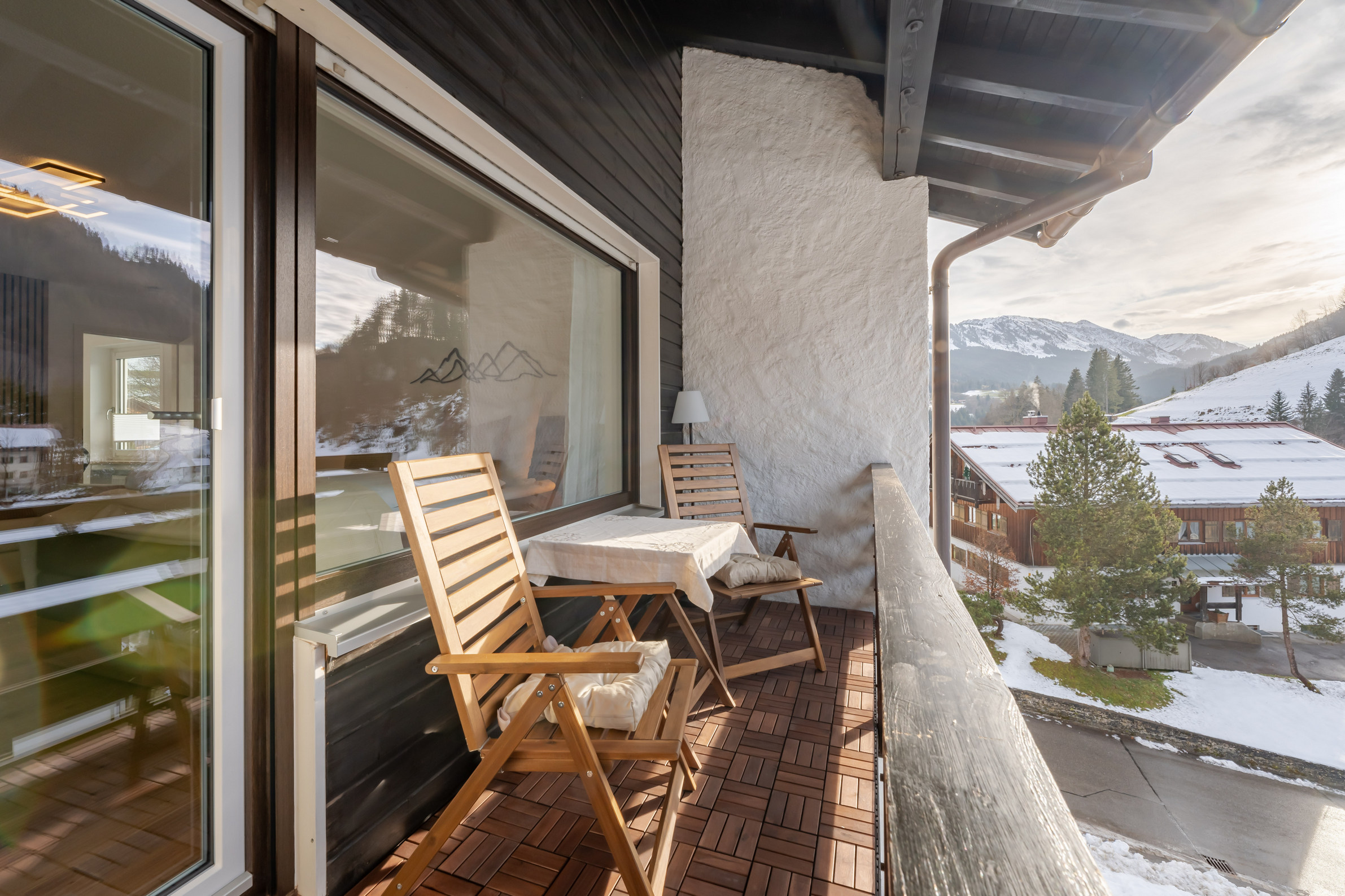 Ferienwohnung-Tiefenbach-Oberstdorf-Fotografie-Leo-Schindzielorz-DE-Winter-Allga-20251027214658-60bszw.jpg