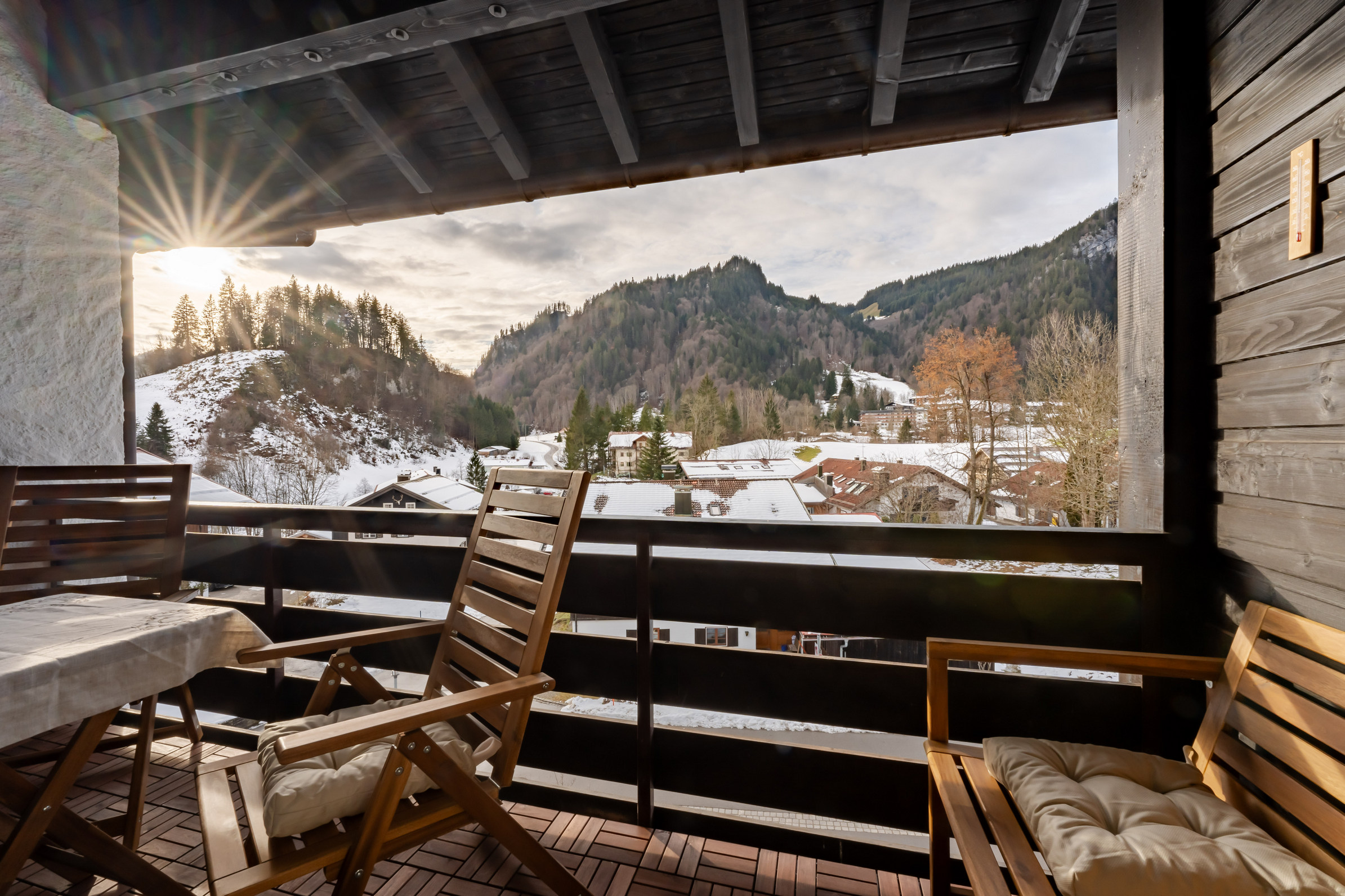 Ferienwohnung-Tiefenbach-Oberstdorf-Fotografie-Leo-Schindzielorz-DE-Winter-Allga-20251027214658-aizzuz.jpg