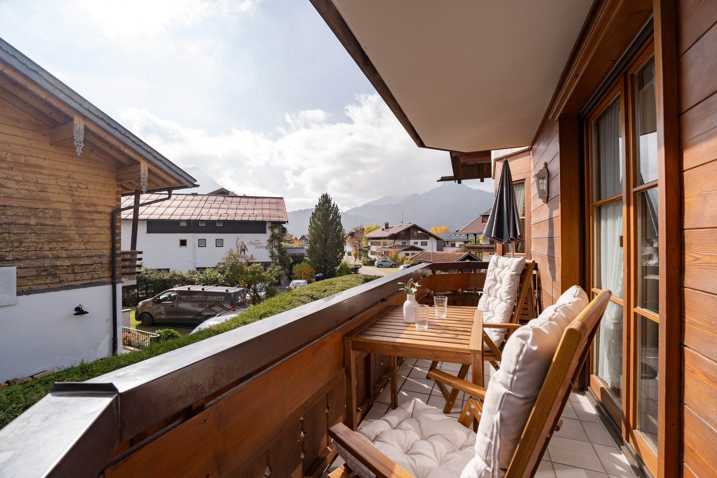 Landhaus_Christine_Oberstdorf_Allgaeu_Fotografie_Leo_Schindzielorz_20251017-A7C0-20251027212940-zmrocl.jpg