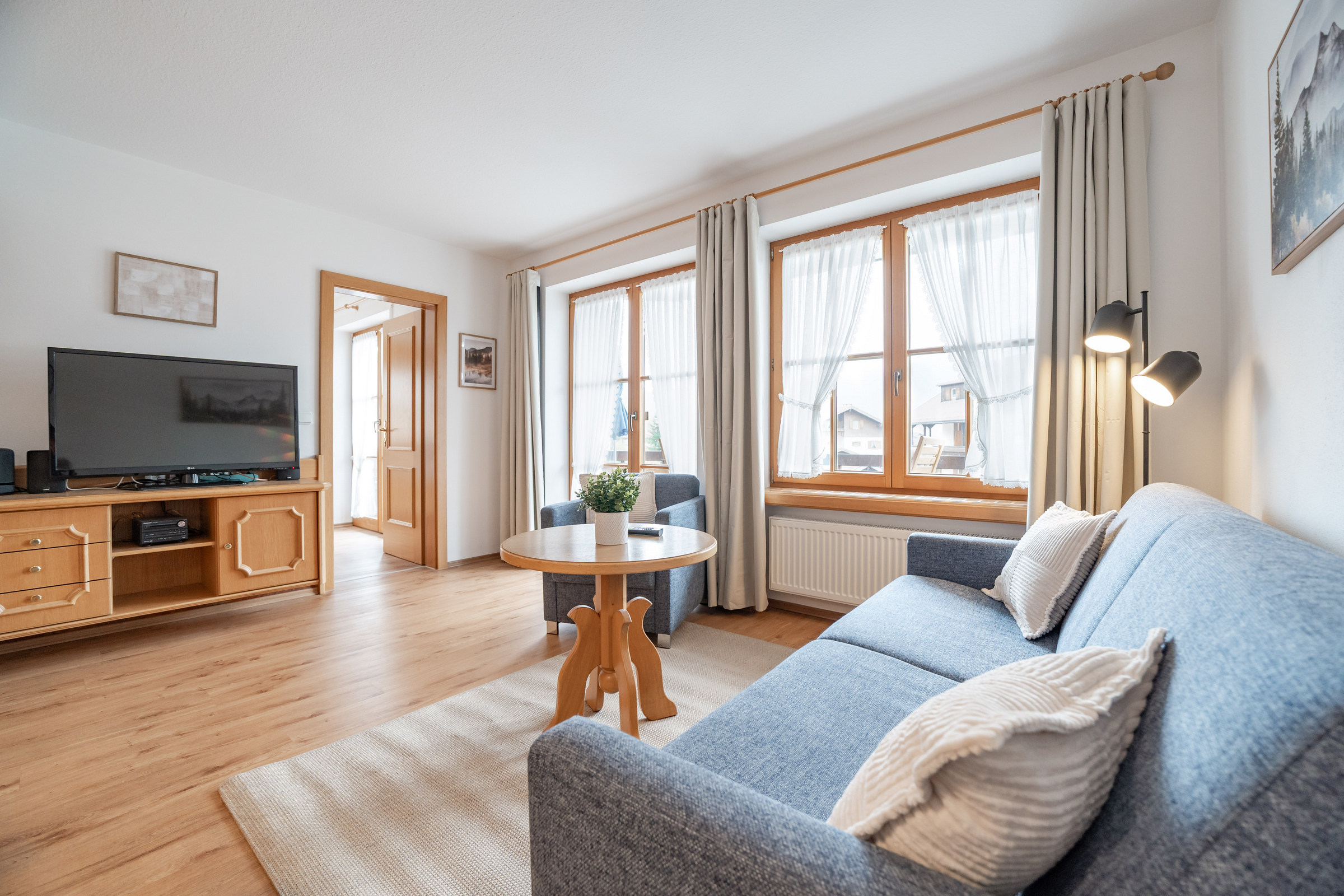 Landhaus_Christine_Oberstdorf_Allgaeu_Fotografie_Leo_Schindzielorz_20251017-A7C0-20251027214928-skfwim.jpg