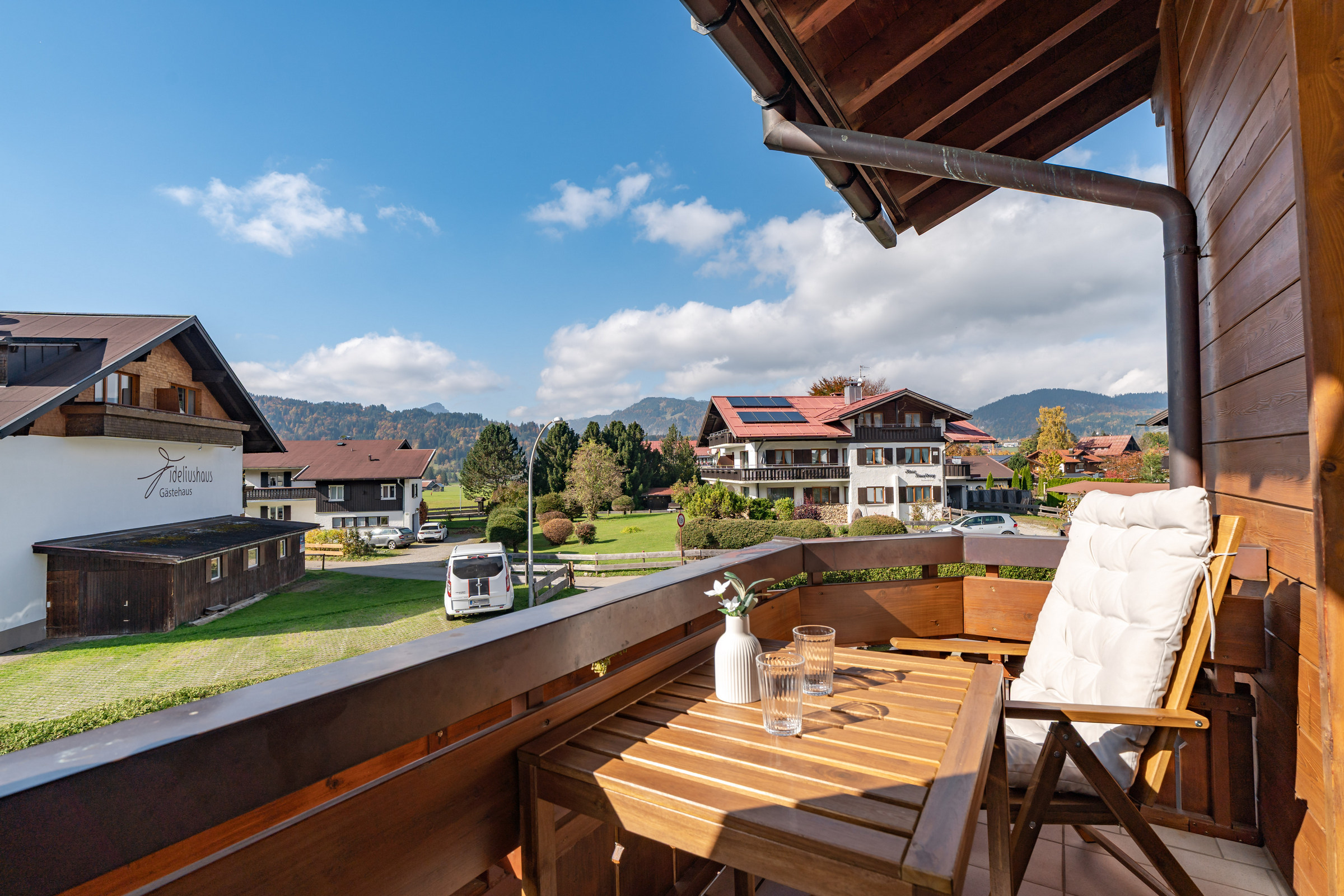 Landhaus_Christine_Oberstdorf_Allgaeu_Fotografie_Leo_Schindzielorz_20251017-A7C0-20251027215016-myaic7.jpg