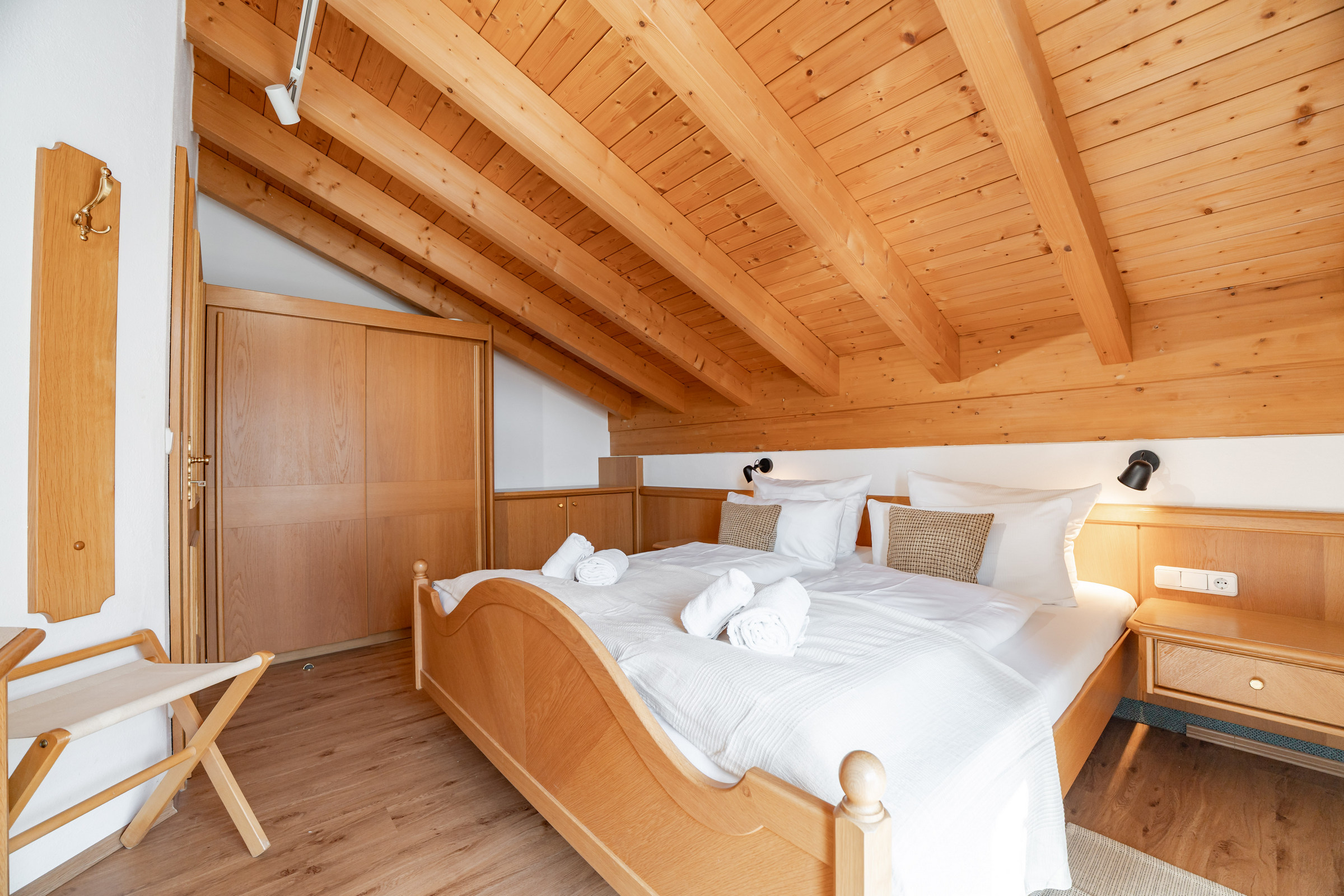 Landhaus_Christine_Oberstdorf_Allgaeu_Fotografie_Leo_Schindzielorz_20251017-A7C0-20251027215141-h6u5o3.jpg